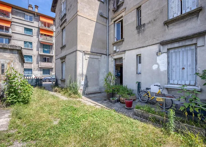 L'as De Coeur - Rocade - Tram גרנובל